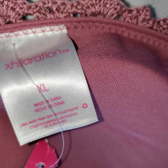 🆕Xhilaration | Crocheted String Bikini Top Mauve Women's  Size XL - Picture 6 of 8